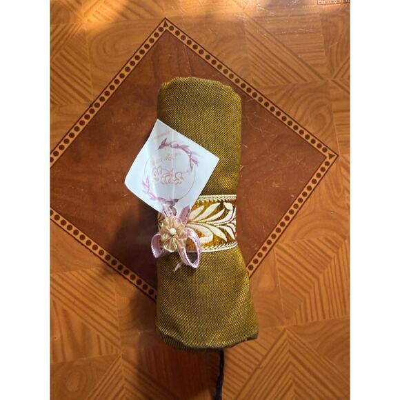 4pcs Artisan Womens Scarf Beautifully‎ Handmade in Cambodia - Picture 5 of 5